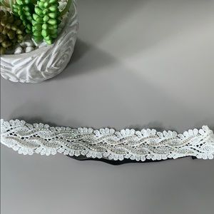 I am selling a headband that has a lace print